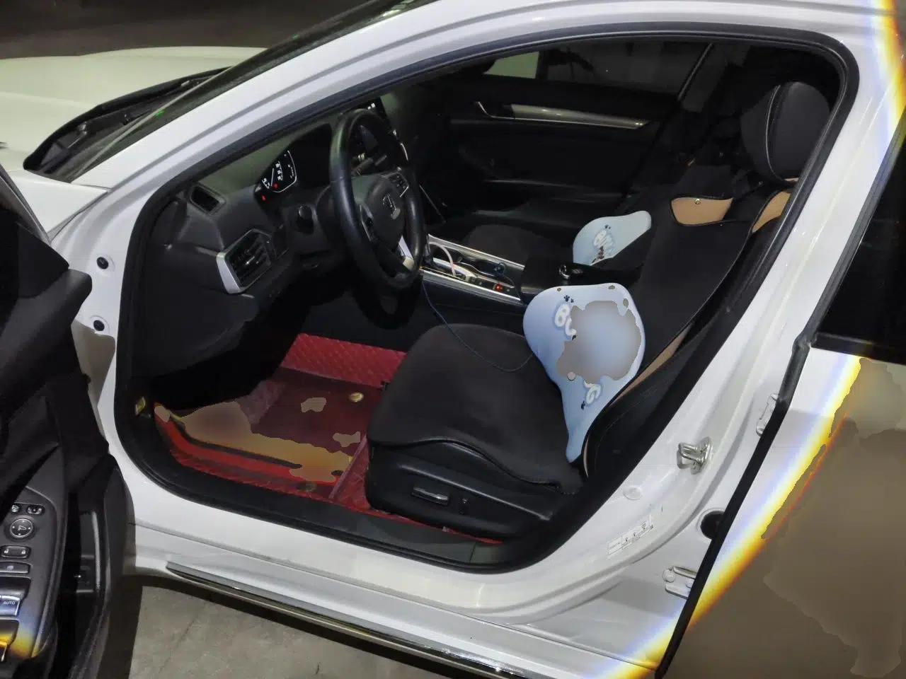 Honda Accord 2018 260TURBO Elite Edition China V — миниатюра 17