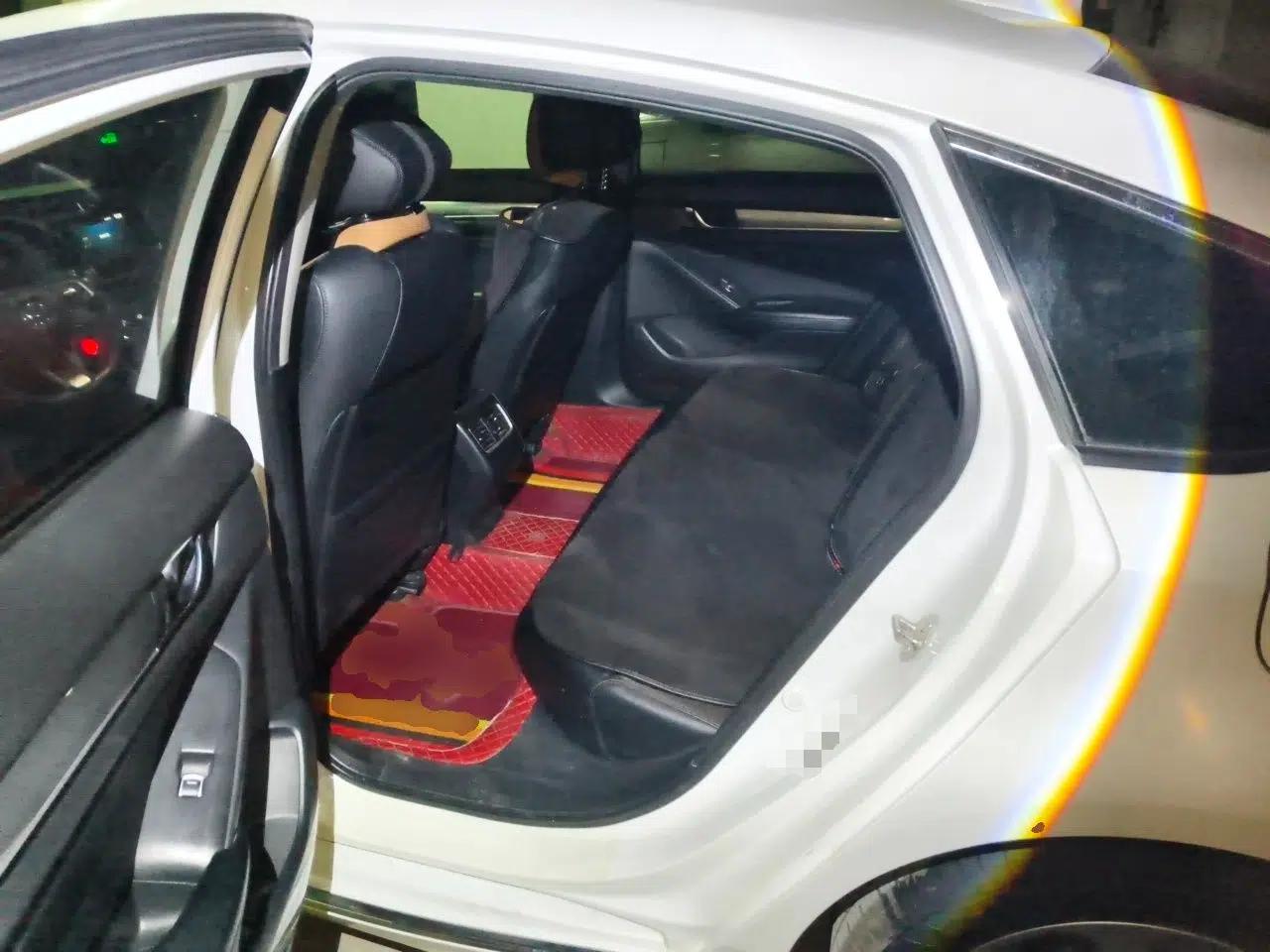 Honda Accord 2018 260TURBO Elite Edition China V — миниатюра 18