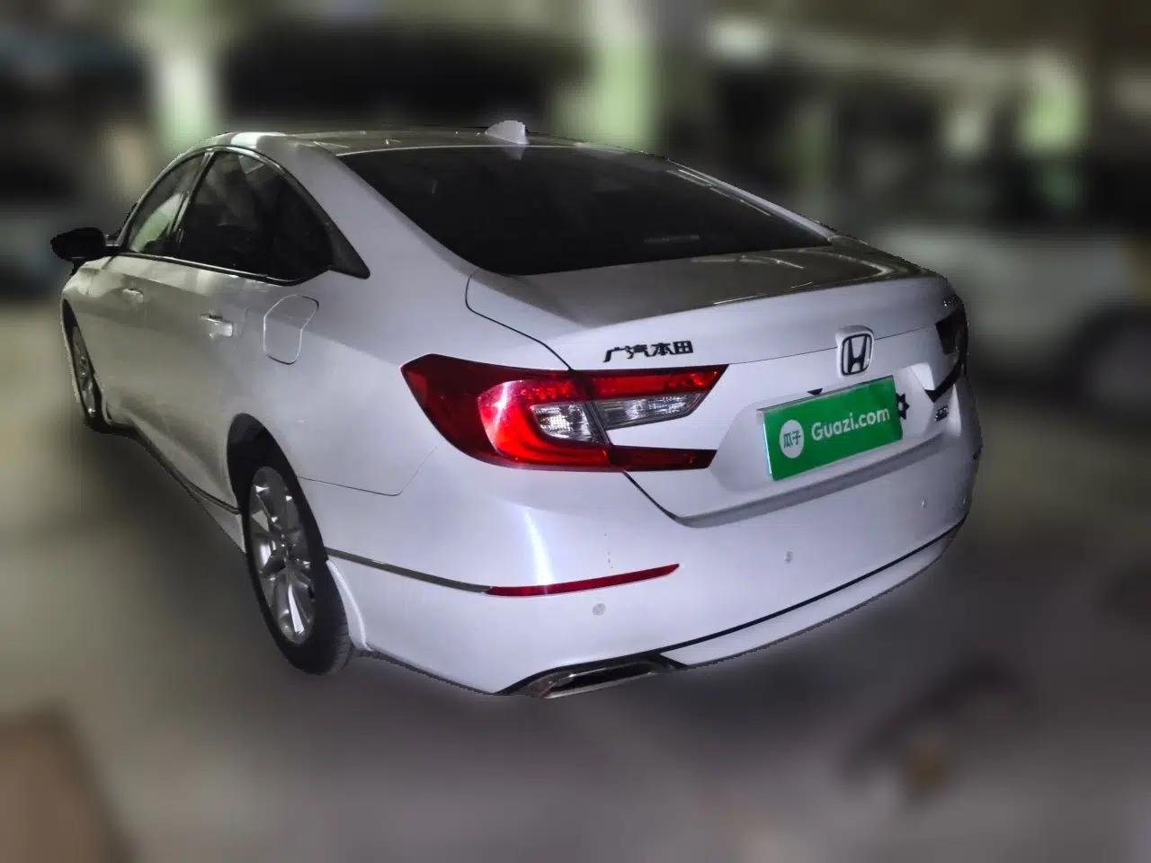 Honda Accord 2018 260TURBO Elite Edition China V — миниатюра 4