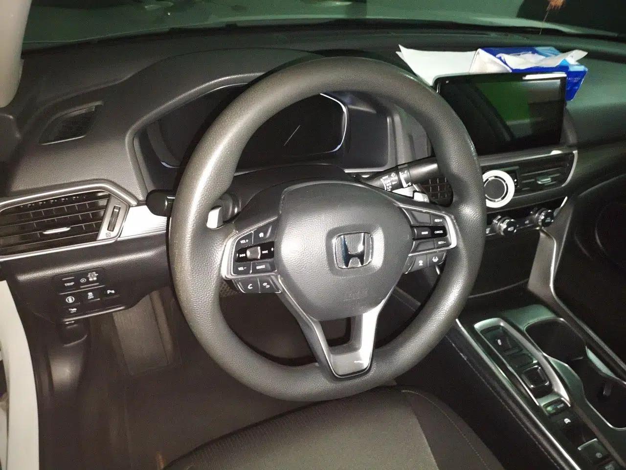 Honda Accord 2018 Rui Hybrid 2.0L Rui Ku Edition China V — миниатюра 11