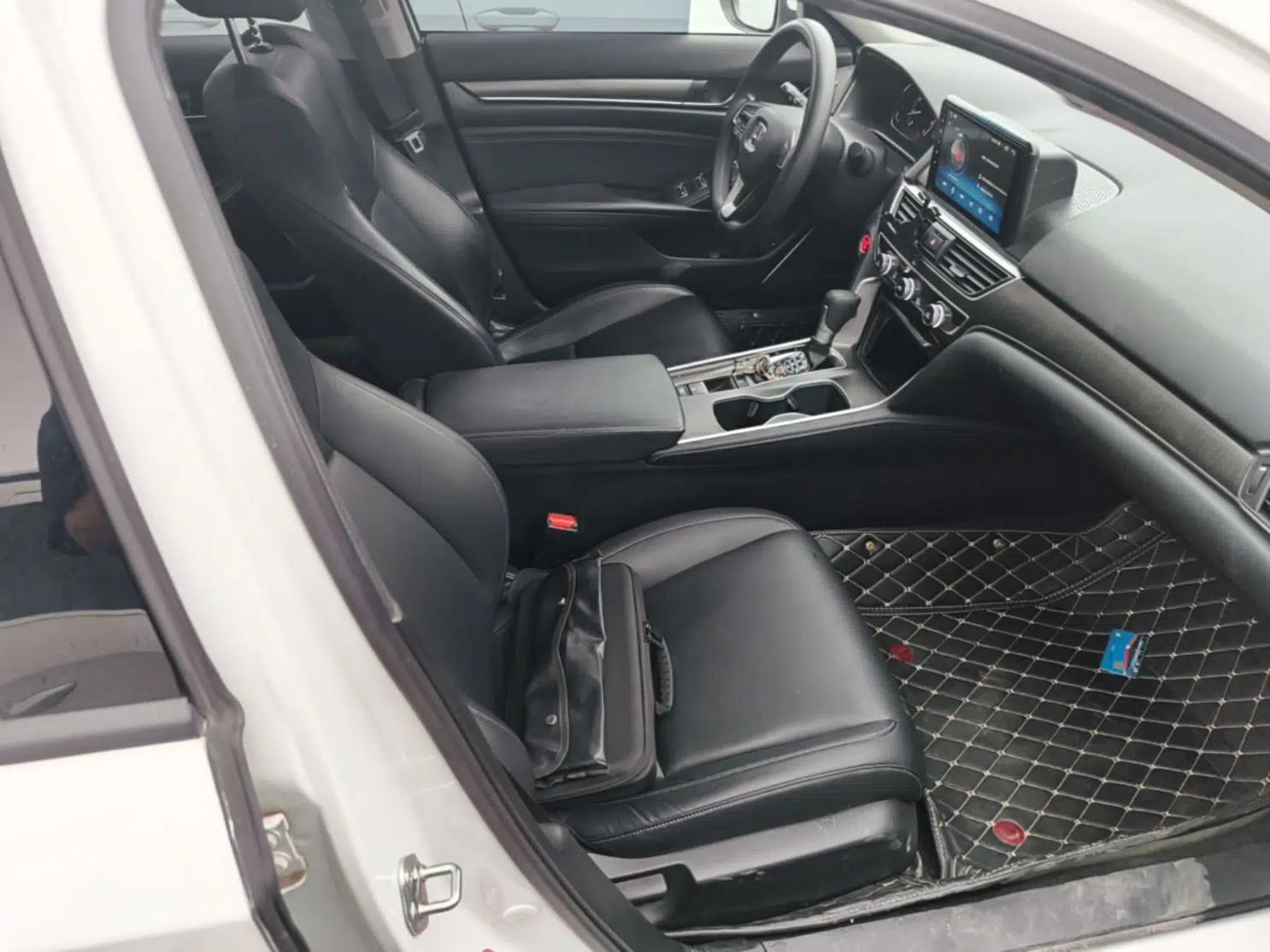 Honda Accord 2018 230TURBO Comfort Edition China VI Emission Standard — миниатюра 23