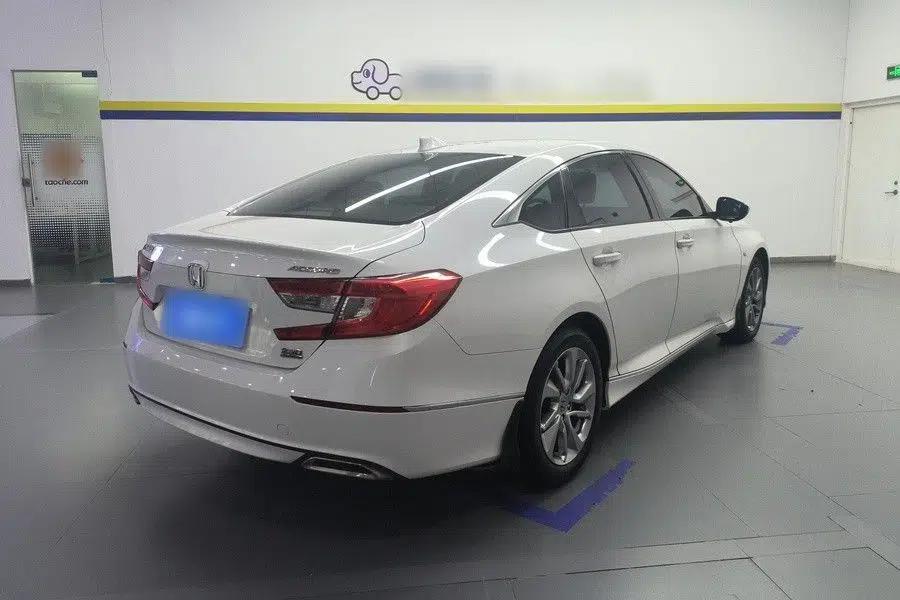 Honda Accord 2018 230TURBO Comfort Version National V — миниатюра 3