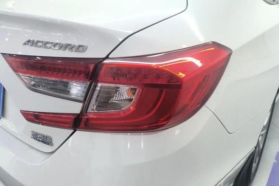 Honda Accord 2018 230TURBO Comfort Version National V — миниатюра 6