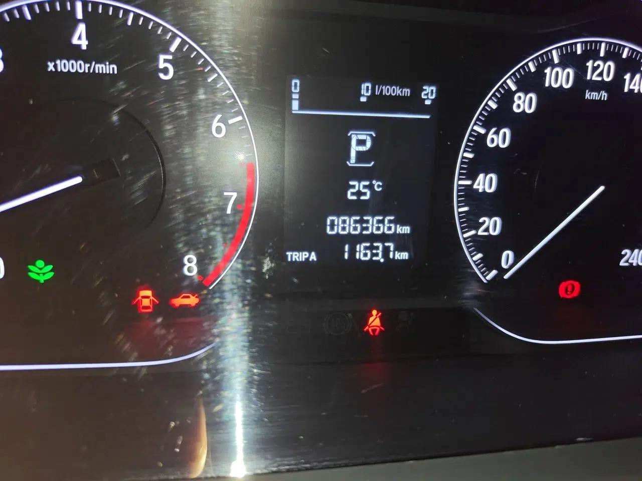 Honda Accord 2018 260TURBO Elite Edition China V — миниатюра 13