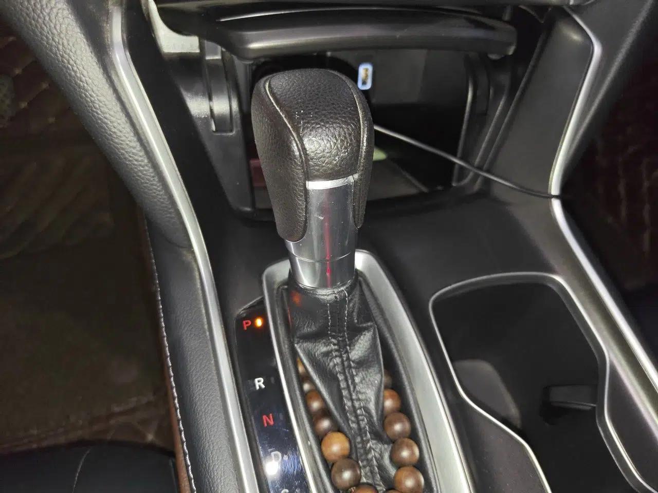 Honda Accord 2018 260TURBO Elite Edition China V — миниатюра 15