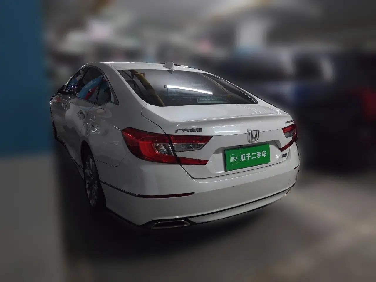 Honda Accord 2018 260TURBO Elite Edition China V — миниатюра 4