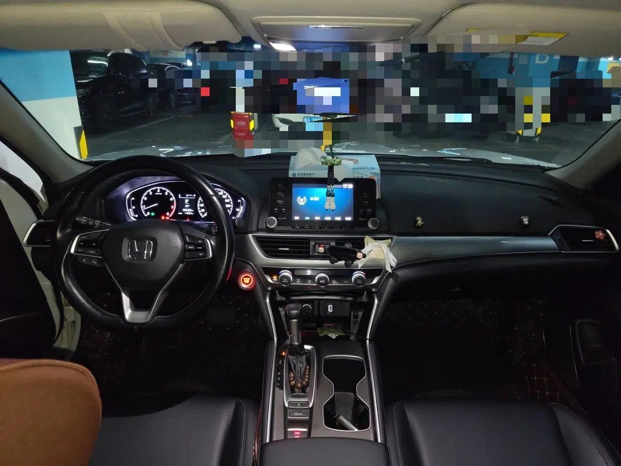 Honda Accord 2018 260TURBO Elite Edition China V — миниатюра 10
