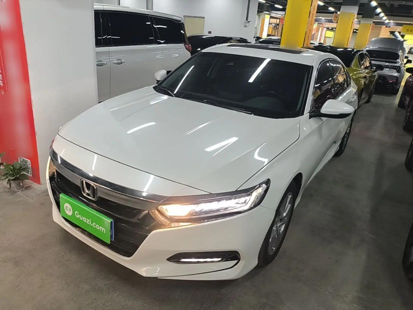 Honda Accord 2018 260TURBO Luxury Edition China VI — миниатюра 1