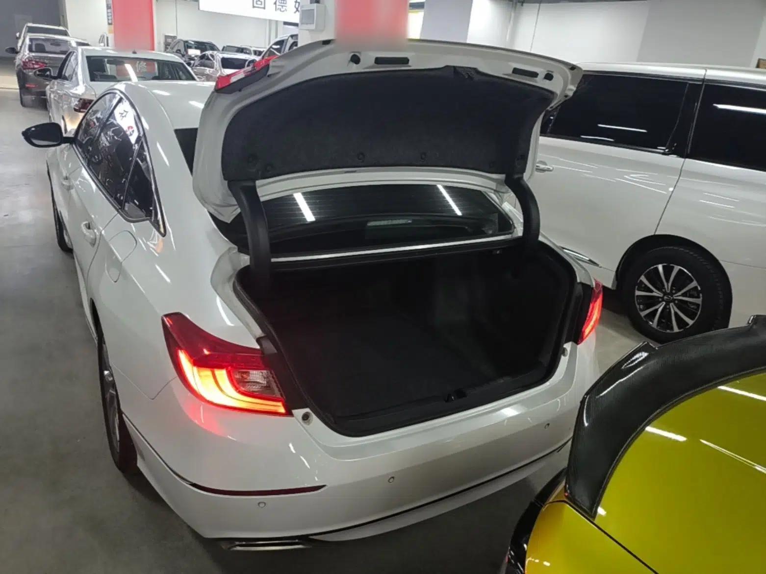 Honda Accord 2018 260TURBO Luxury Edition China VI — миниатюра 21