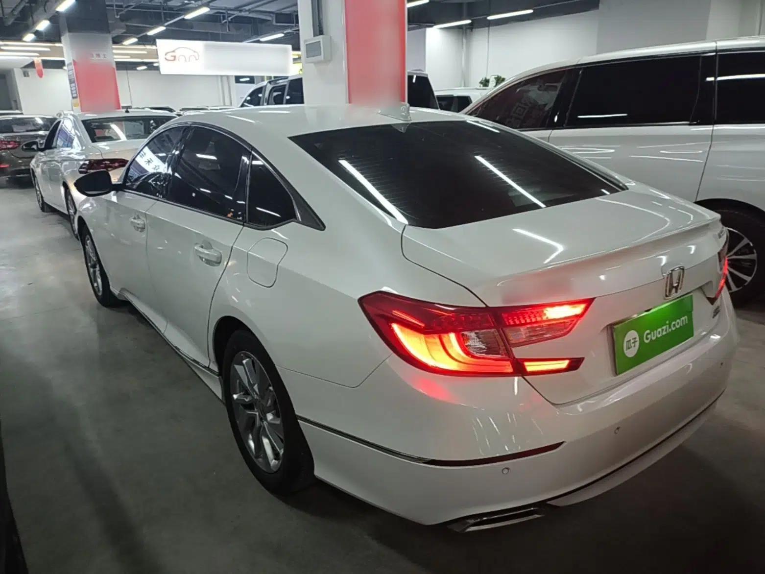 Honda Accord 2018 260TURBO Luxury Edition China VI — миниатюра 7