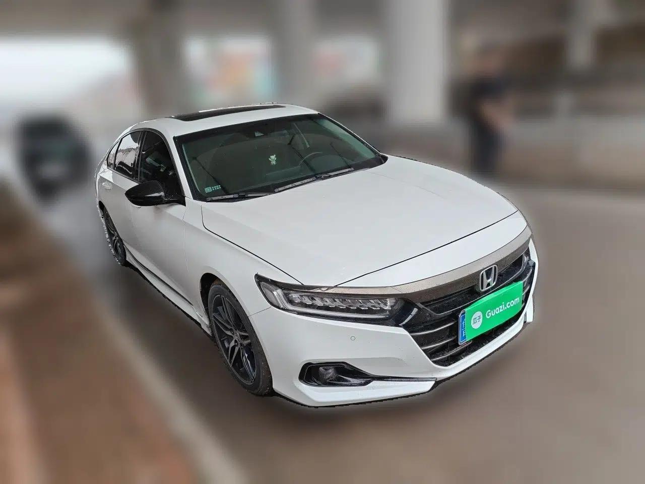 Honda Accord 2022 260TURBO Phantom Night · Prestige Edition — миниатюра 3
