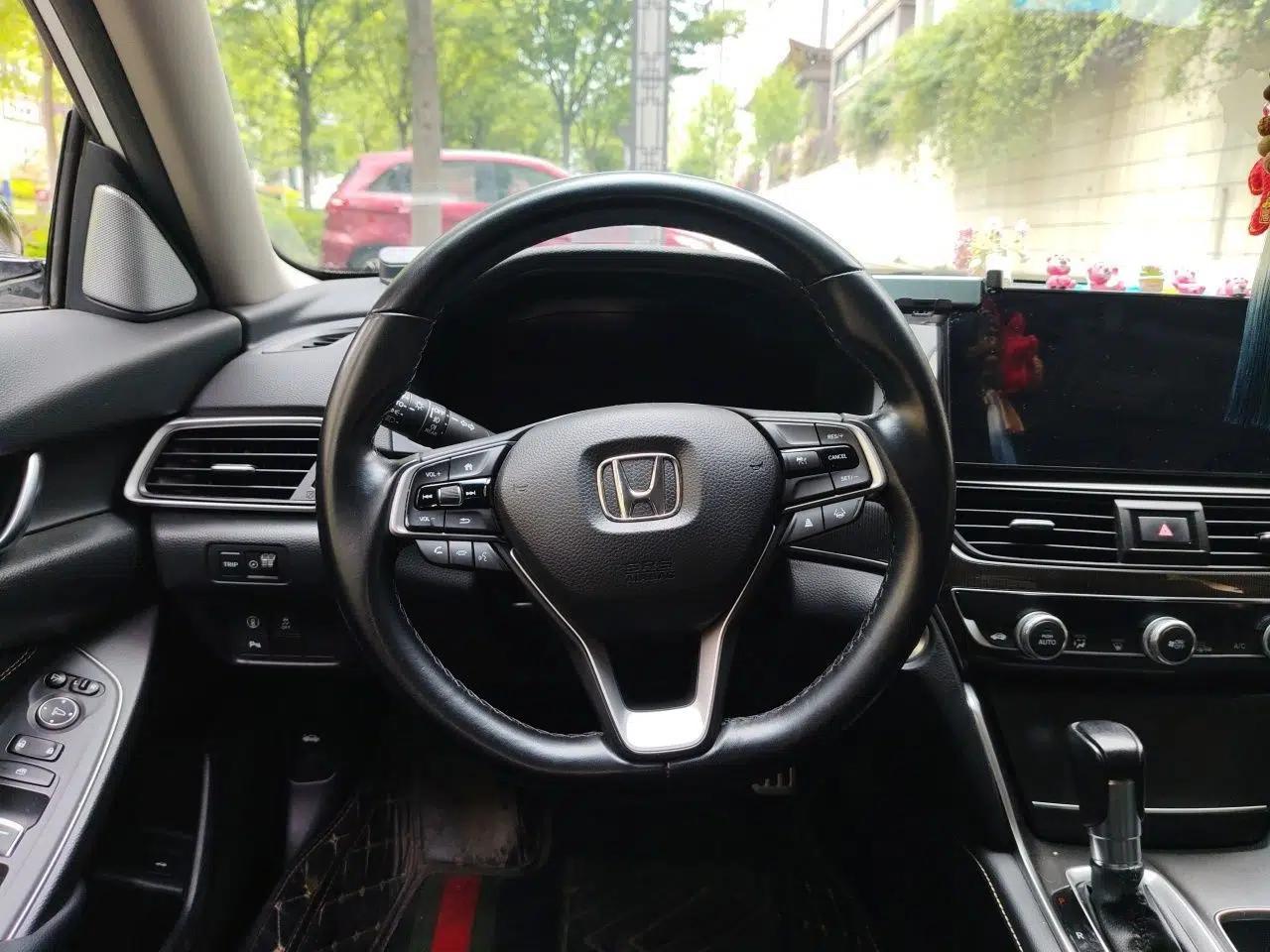 Honda Accord 2022 260TURBO Phantom Night · Prestige Edition — миниатюра 11