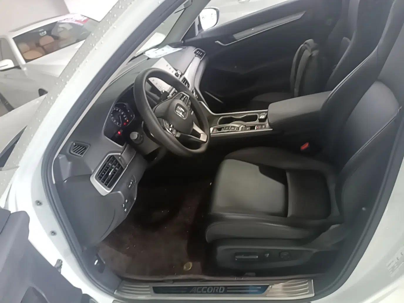 Honda Accord 2018 Rui Hybrid 2.0L Rui Ling Edition China VI — миниатюра 18