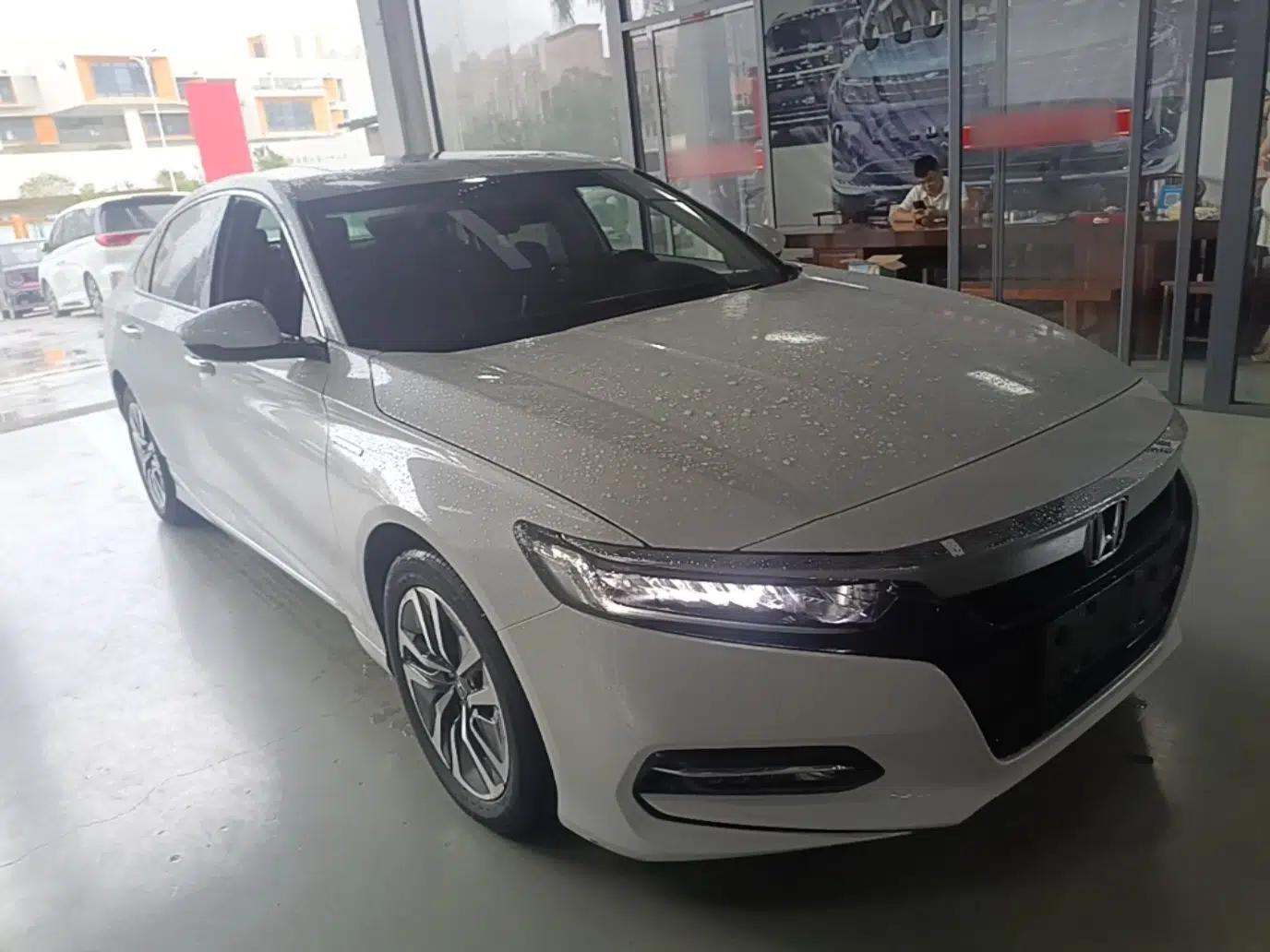 Honda Accord 2018 Rui Hybrid 2.0L Rui Ling Edition China VI — миниатюра 3