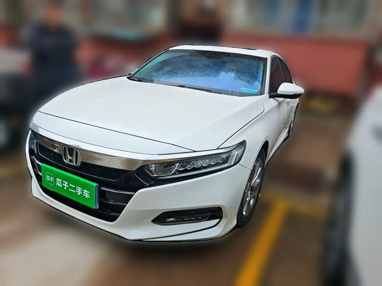 Honda Accord 2018 260TURBO Elite Edition China V — миниатюра 1