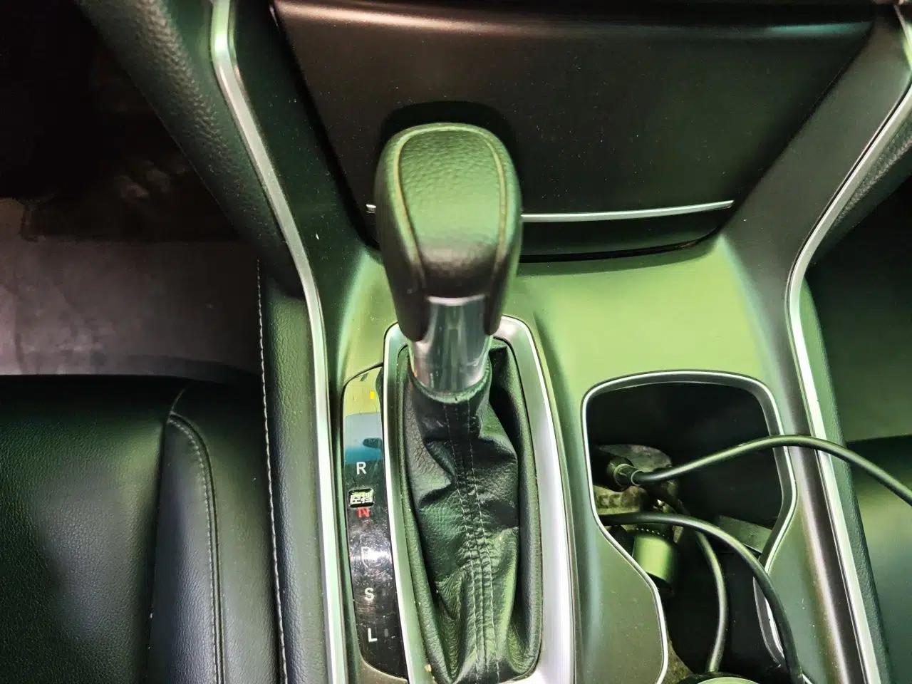 Honda Accord 2018 260TURBO Elite Edition China V — миниатюра 15