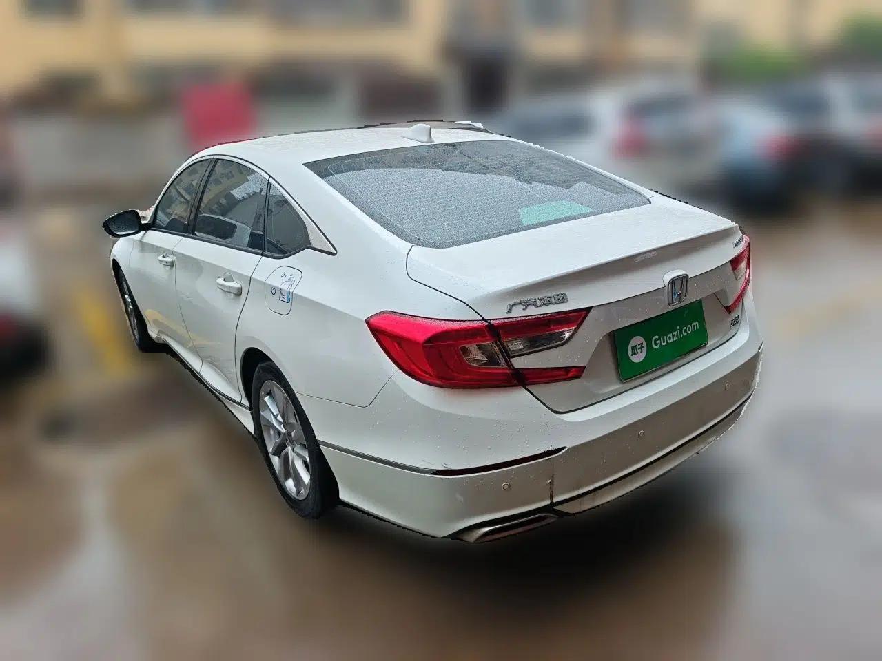 Honda Accord 2018 260TURBO Elite Edition China V — миниатюра 4
