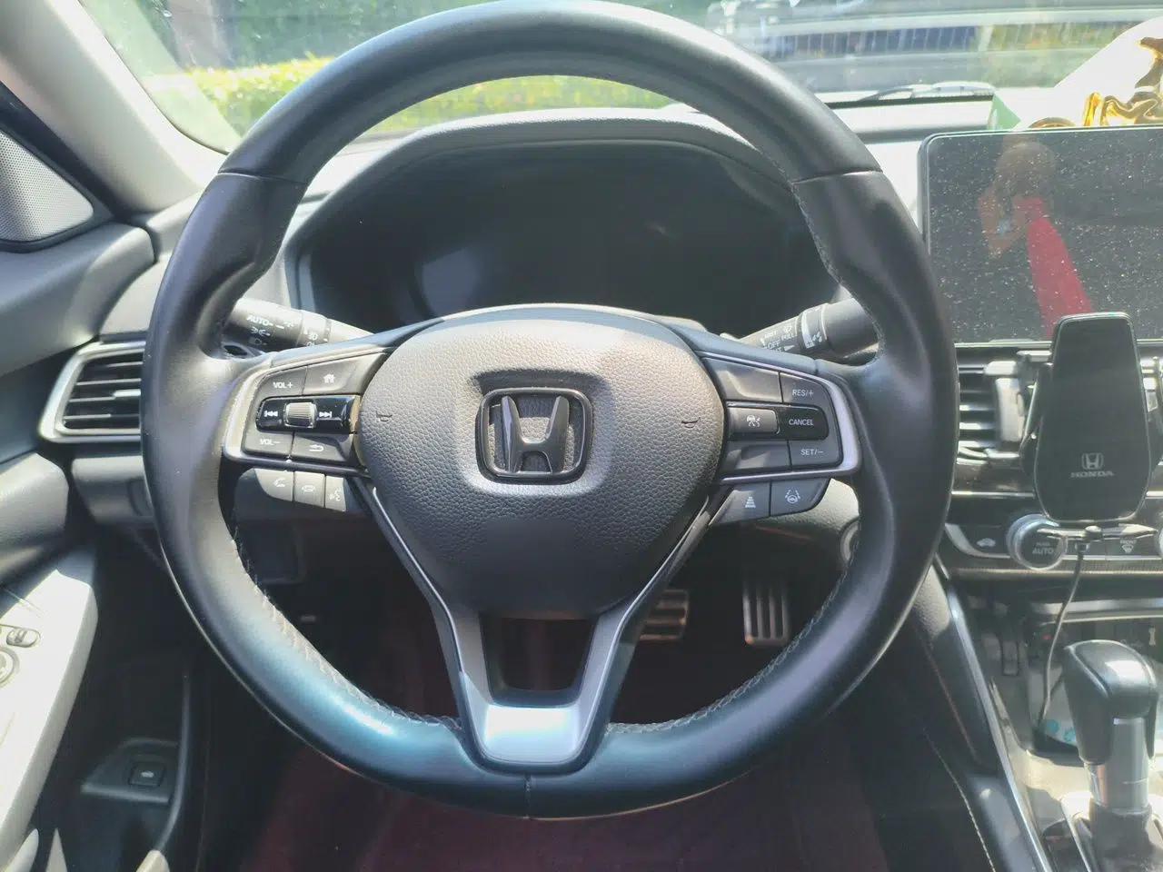 Honda Accord 2022 260TURBO Phantom Night · Prestige Edition — миниатюра 11