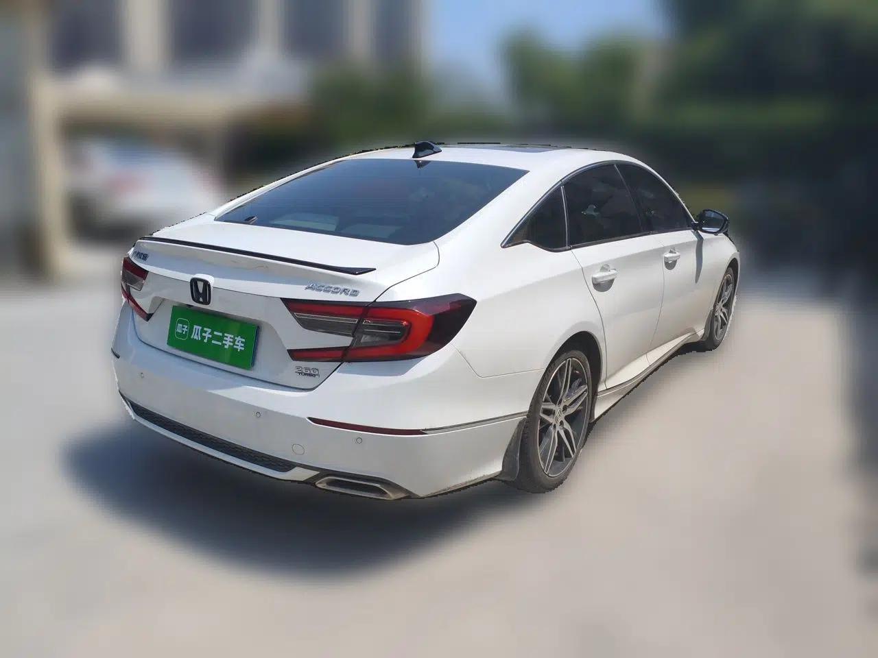Honda Accord 2022 260TURBO Phantom Night · Prestige Edition — миниатюра 6