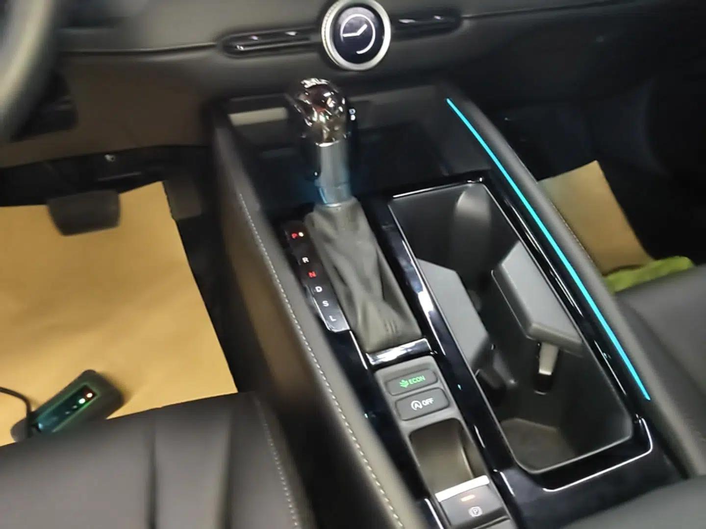 Honda Accord 2025 260TURBO Luxury Edition — миниатюра 17
