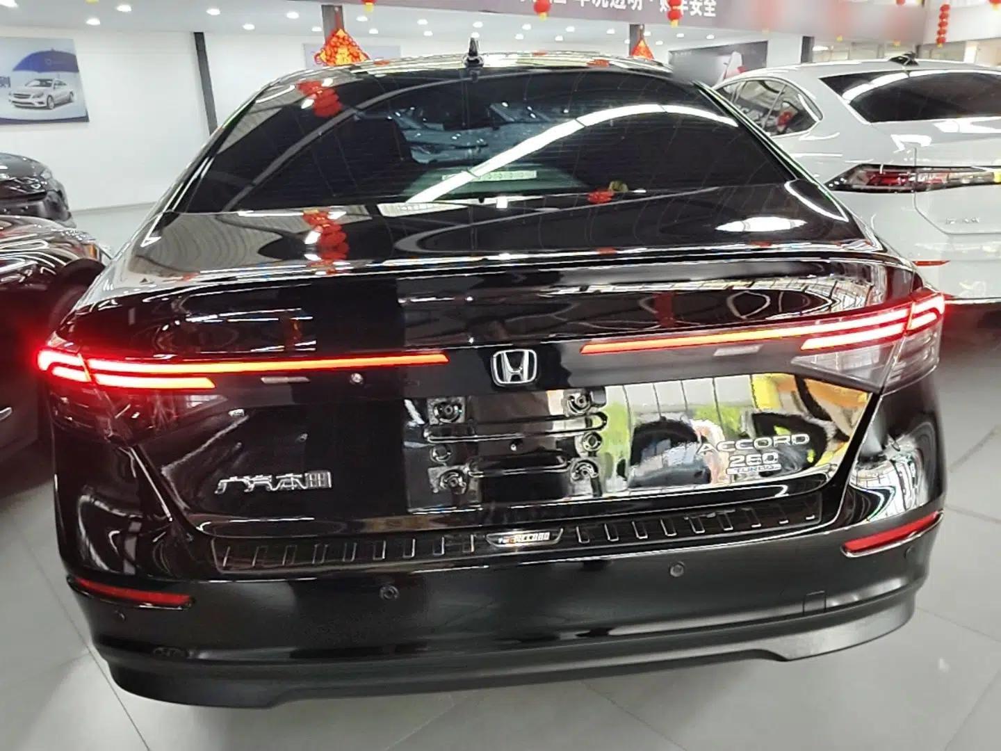 Honda Accord 2025 260TURBO Luxury Edition — миниатюра 5