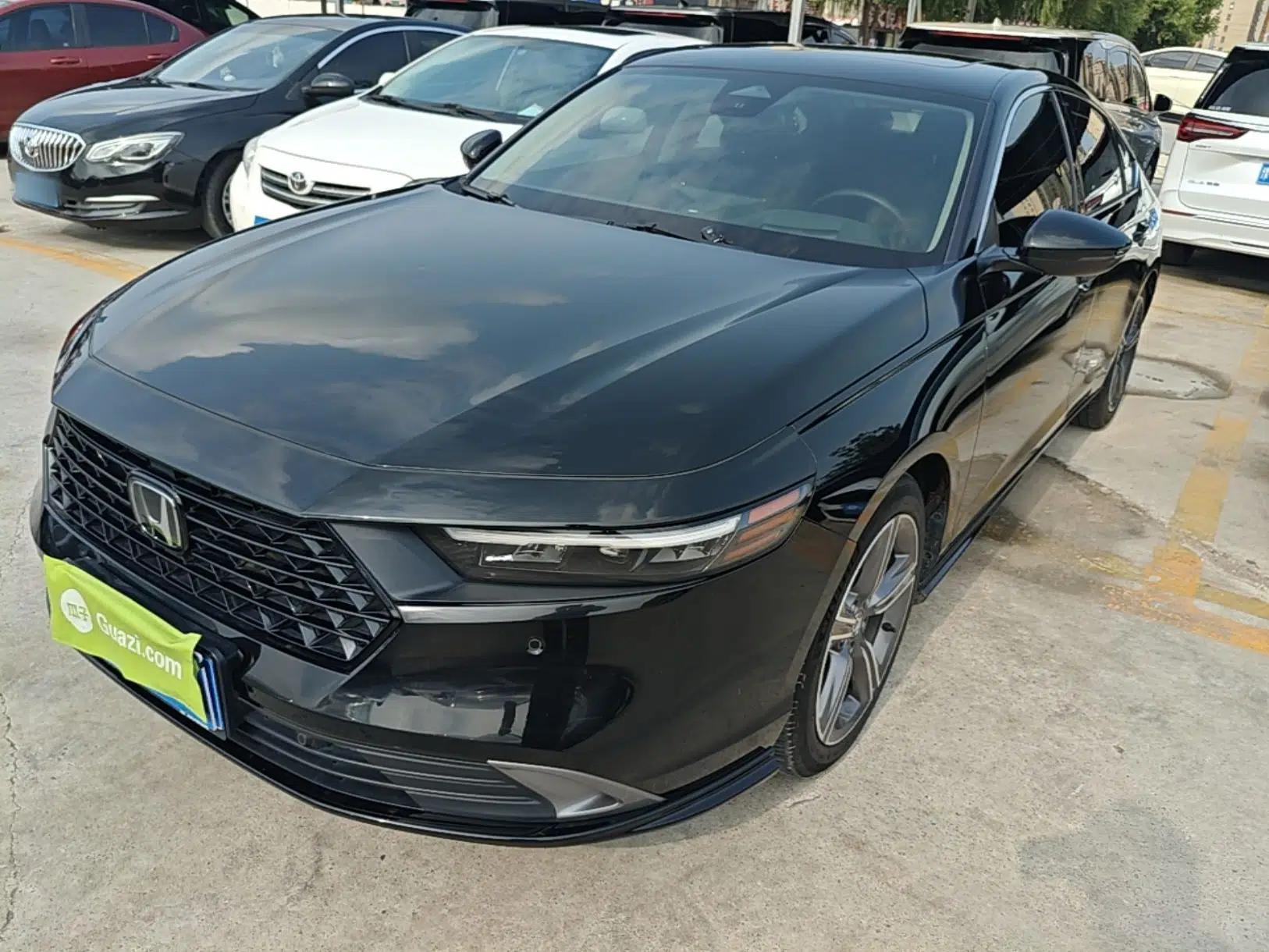Honda Accord 2023 260TURBO Excellence Edition — миниатюра 1
