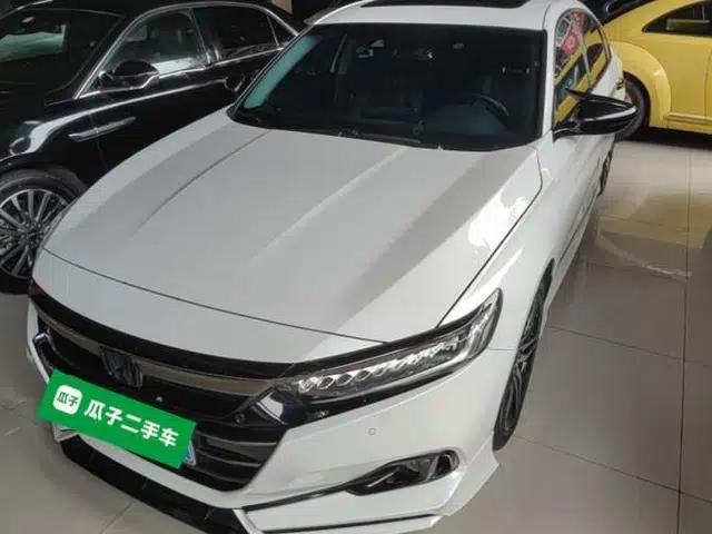 Honda Accord 2022 260TURBO Phantom Night · Prestige Edition