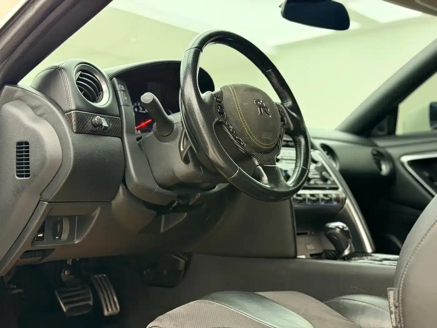 Nissan GT-R 2010 3.8T US Spec — миниатюра 7