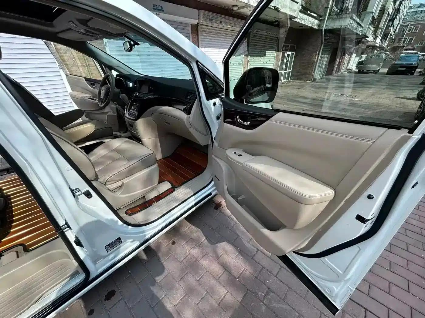 Quest 2013 3.5L SL — миниатюра 11