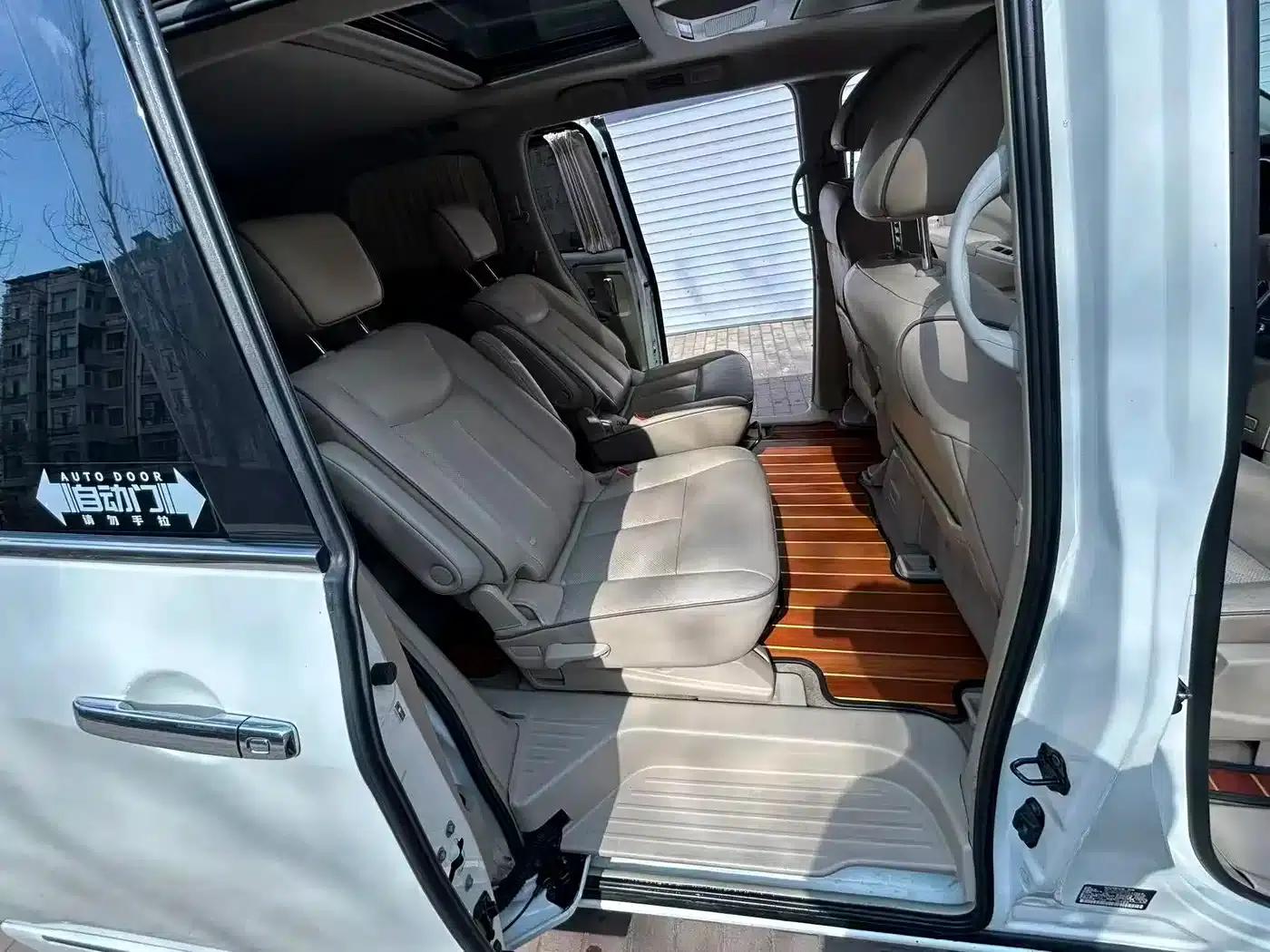 Quest 2013 3.5L SL — миниатюра 8