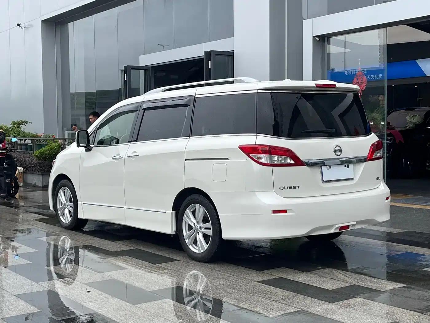 Quest 2015 3.5L SL — миниатюра 26