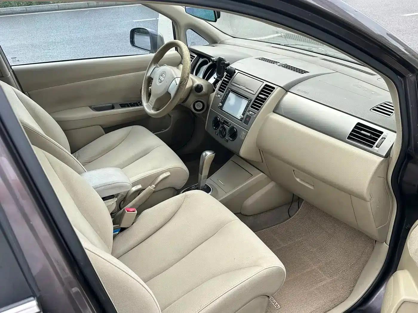 Tiida 2009 1.6L Automatic Technology Edition — миниатюра 14