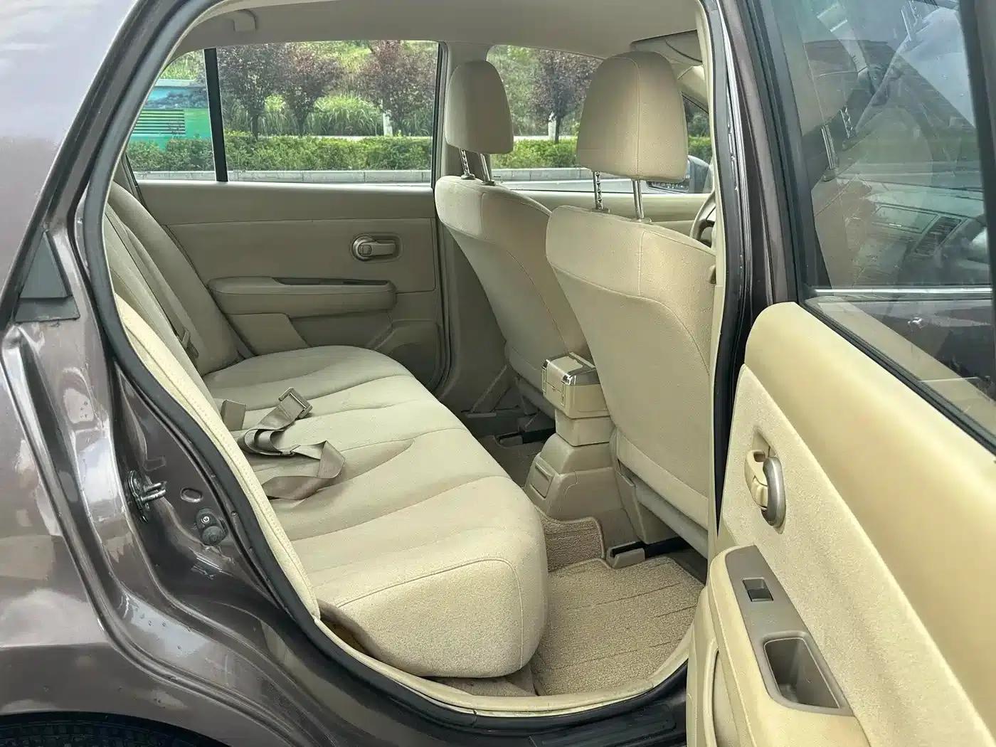 Tiida 2009 1.6L Automatic Technology Edition — миниатюра 18