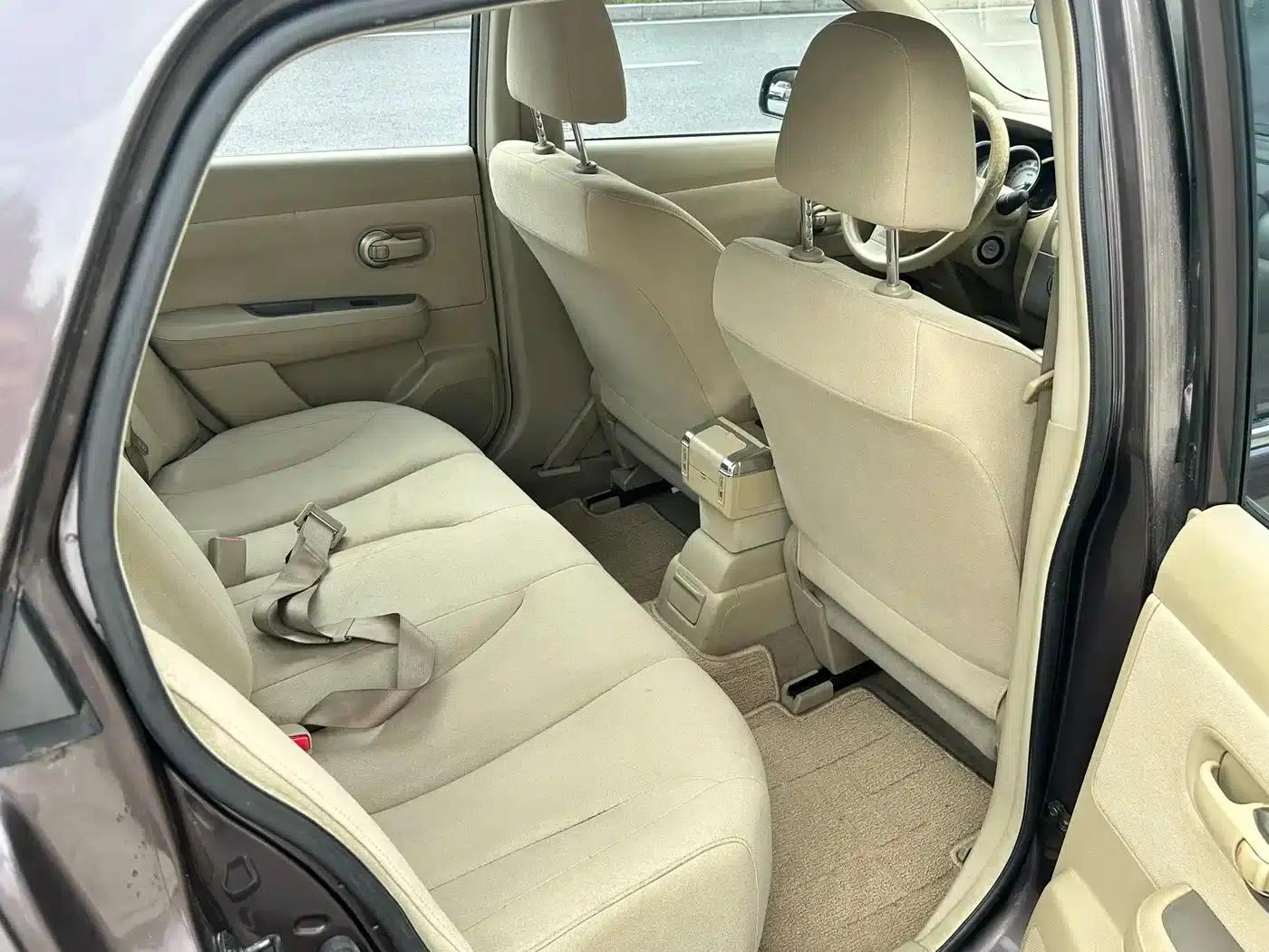 Tiida 2009 1.6L Automatic Technology Edition — миниатюра 20