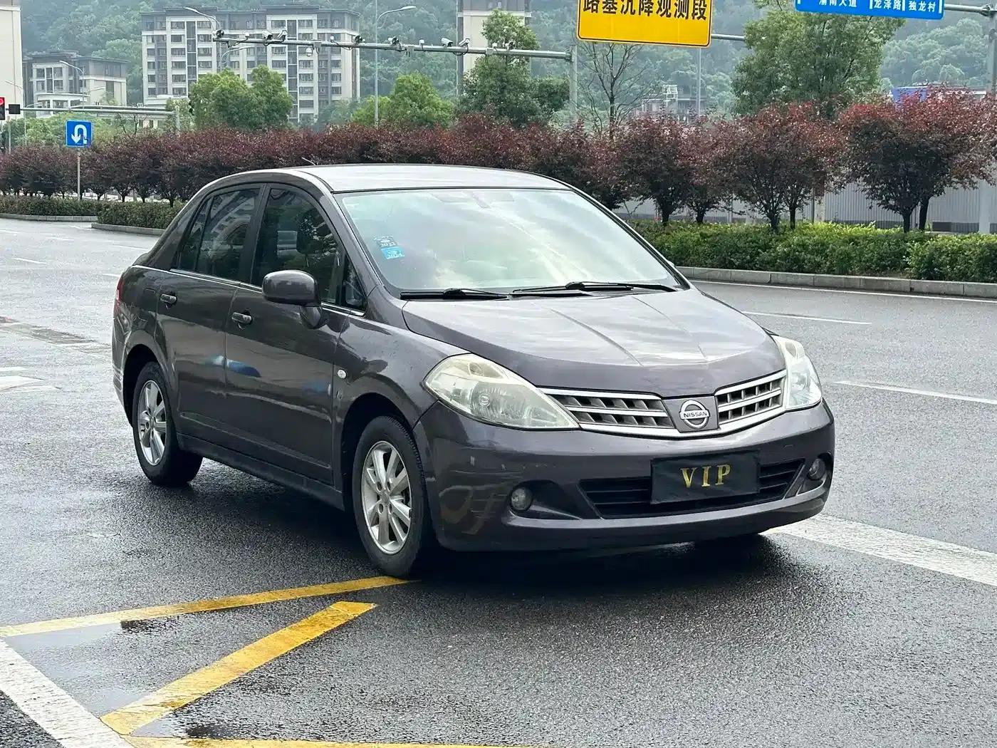 Tiida 2009 1.6L Automatic Technology Edition — миниатюра 3