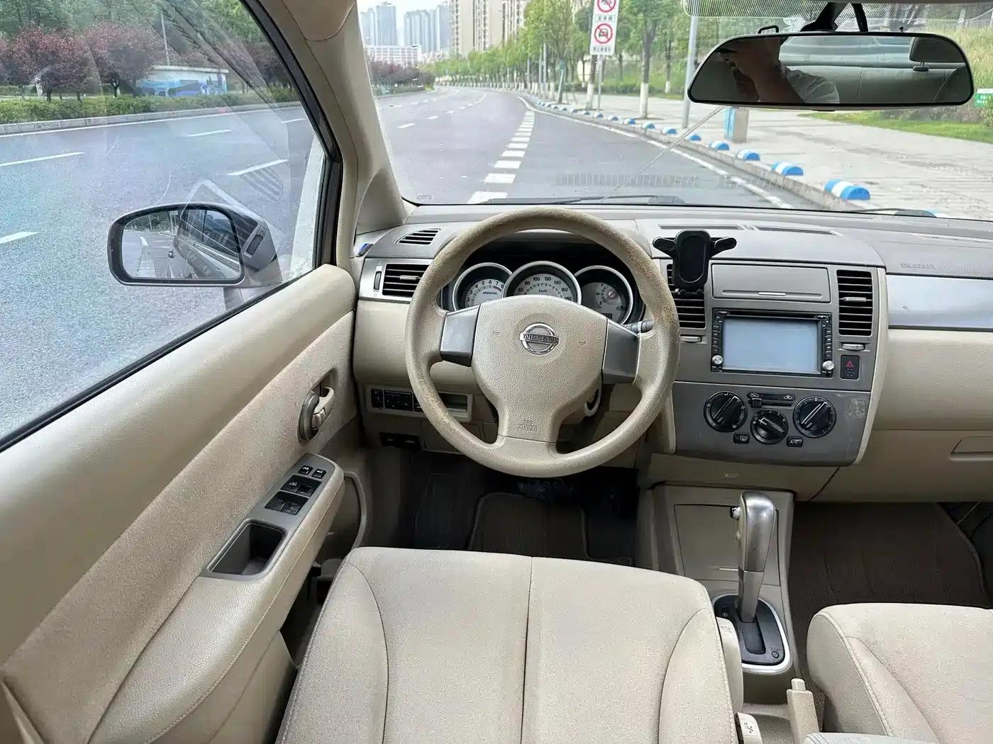 Tiida 2009 1.6L Automatic Technology Edition — миниатюра 22