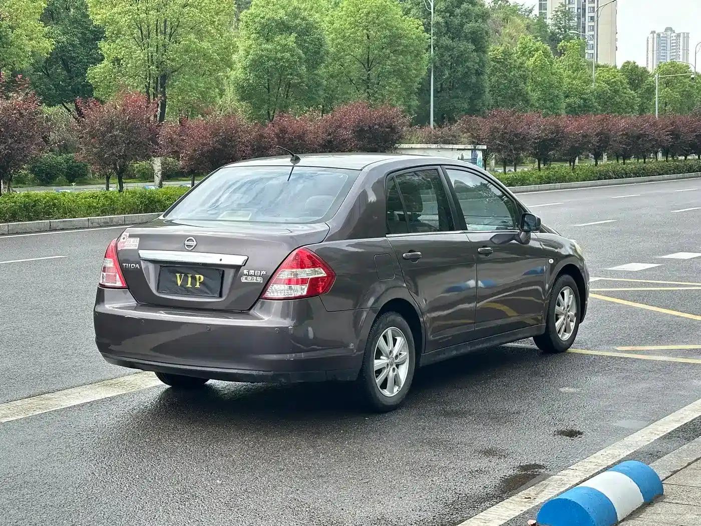 Tiida 2009 1.6L Automatic Technology Edition — миниатюра 5