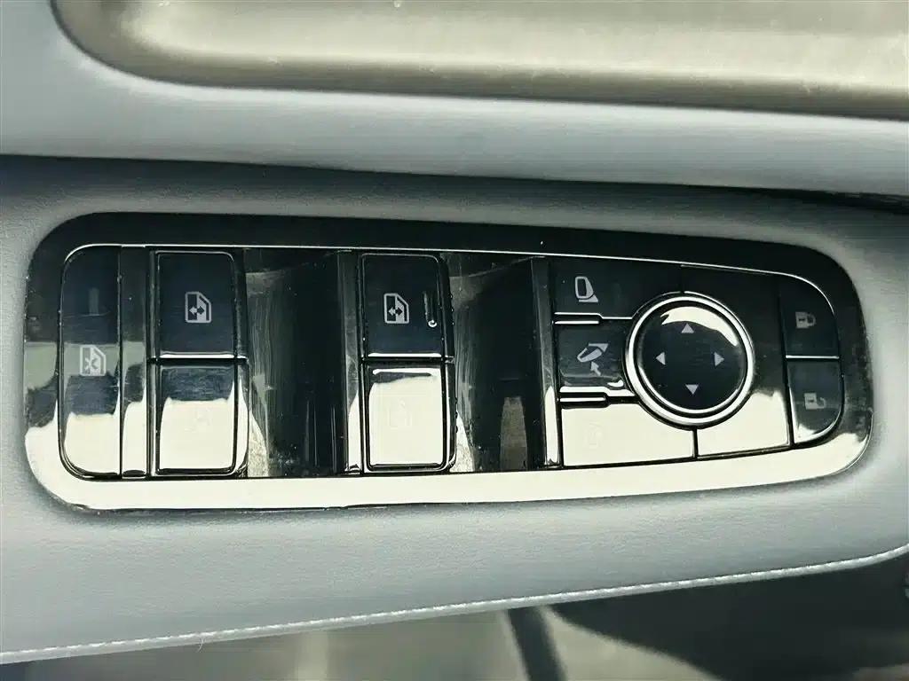ARIYA 2022 All-Wheel Drive High-Performance Top-of-the-Line Edition — миниатюра 18