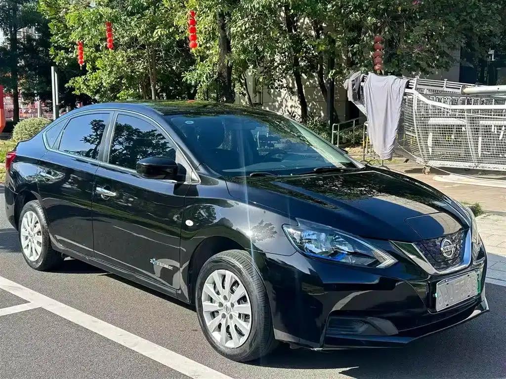 Nissan Sylphy EV 2018 Smart Edition — миниатюра 3