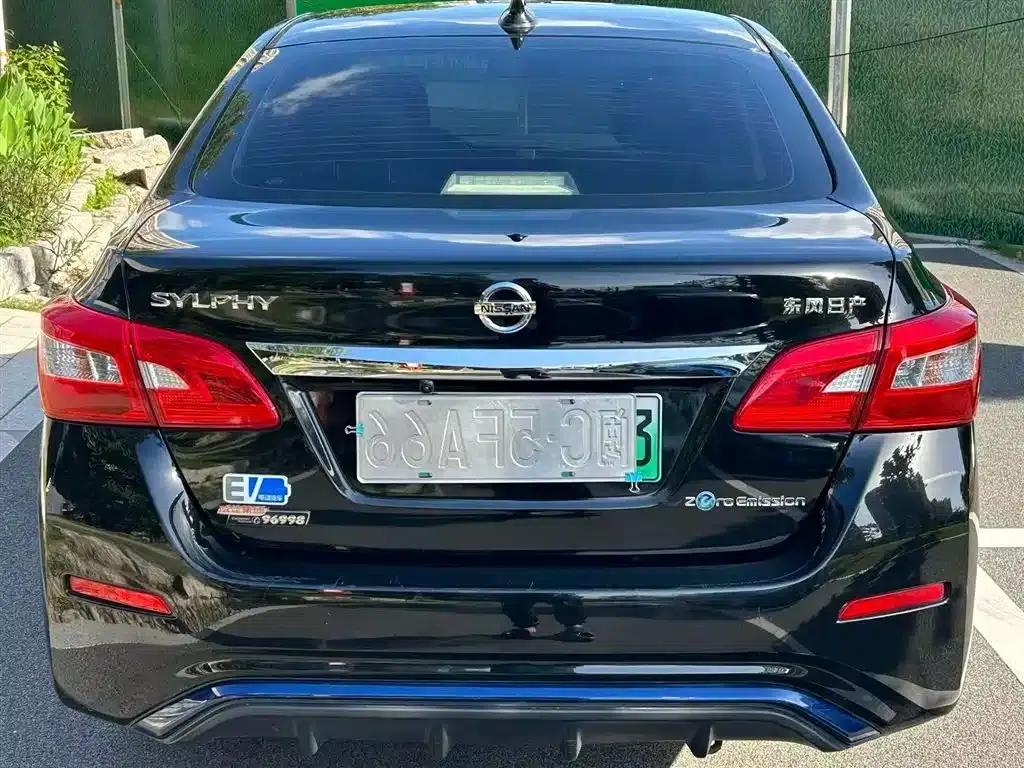 Nissan Sylphy EV 2018 Smart Edition — миниатюра 8