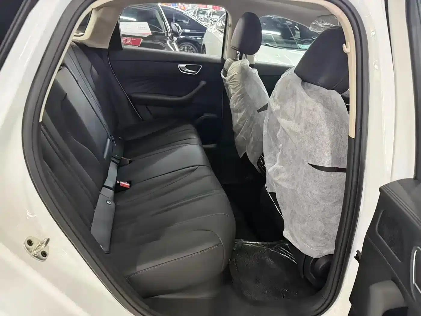 Roewe D7 2023 DMH 125km Super Edition — миниатюра 9