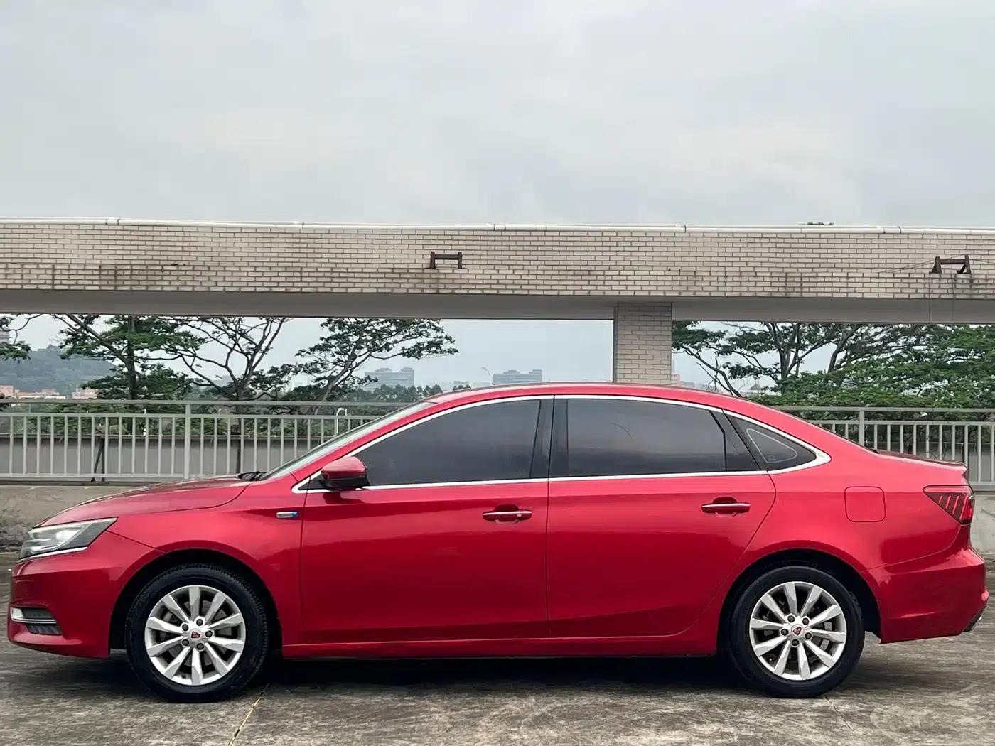 Roewe i6 Classic 2017 20T Automatic Flagship Edition — миниатюра 4