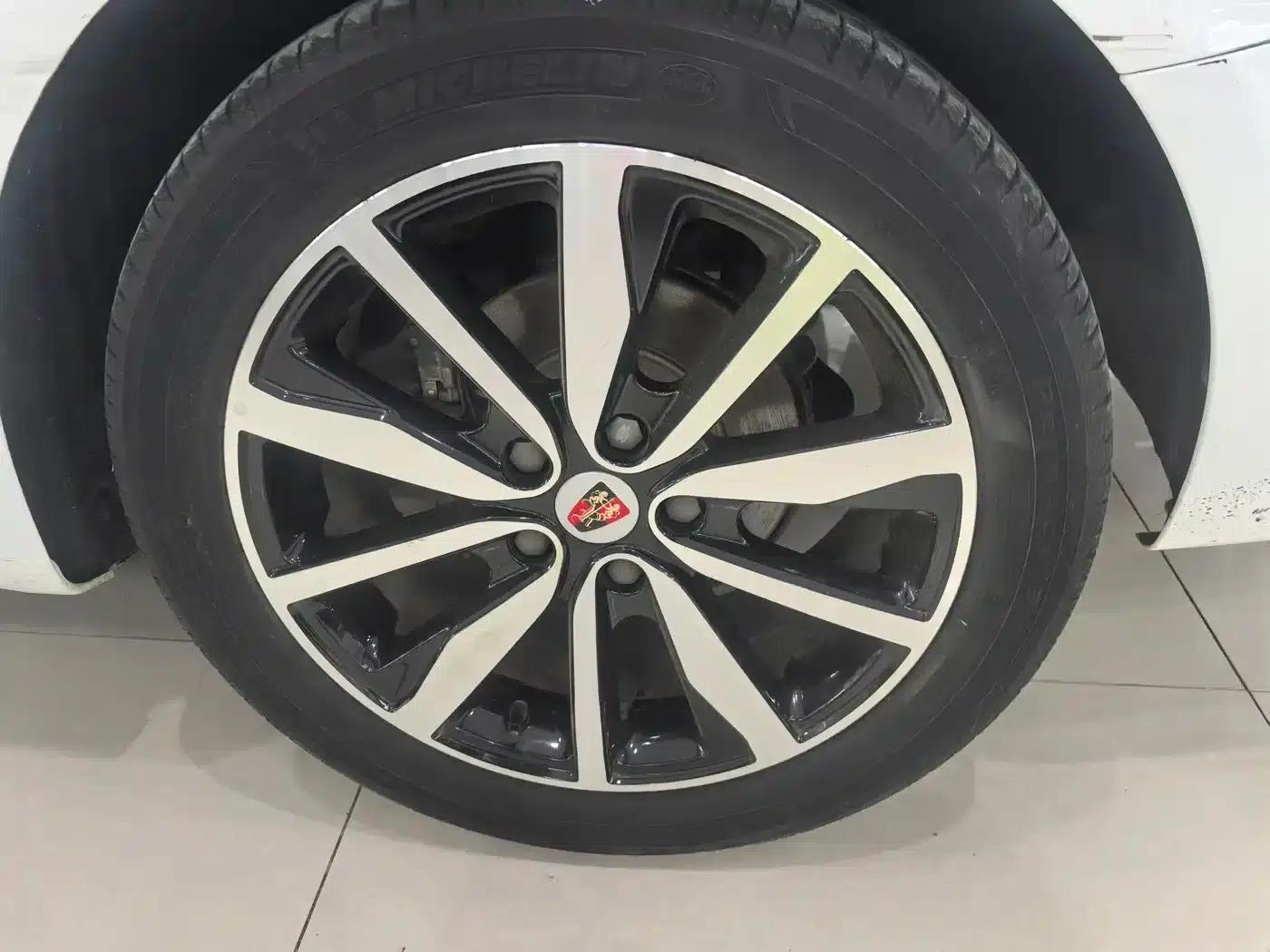 Roewe i6 Classic 2018 20T Automatic Internet Smart Edition — миниатюра 11