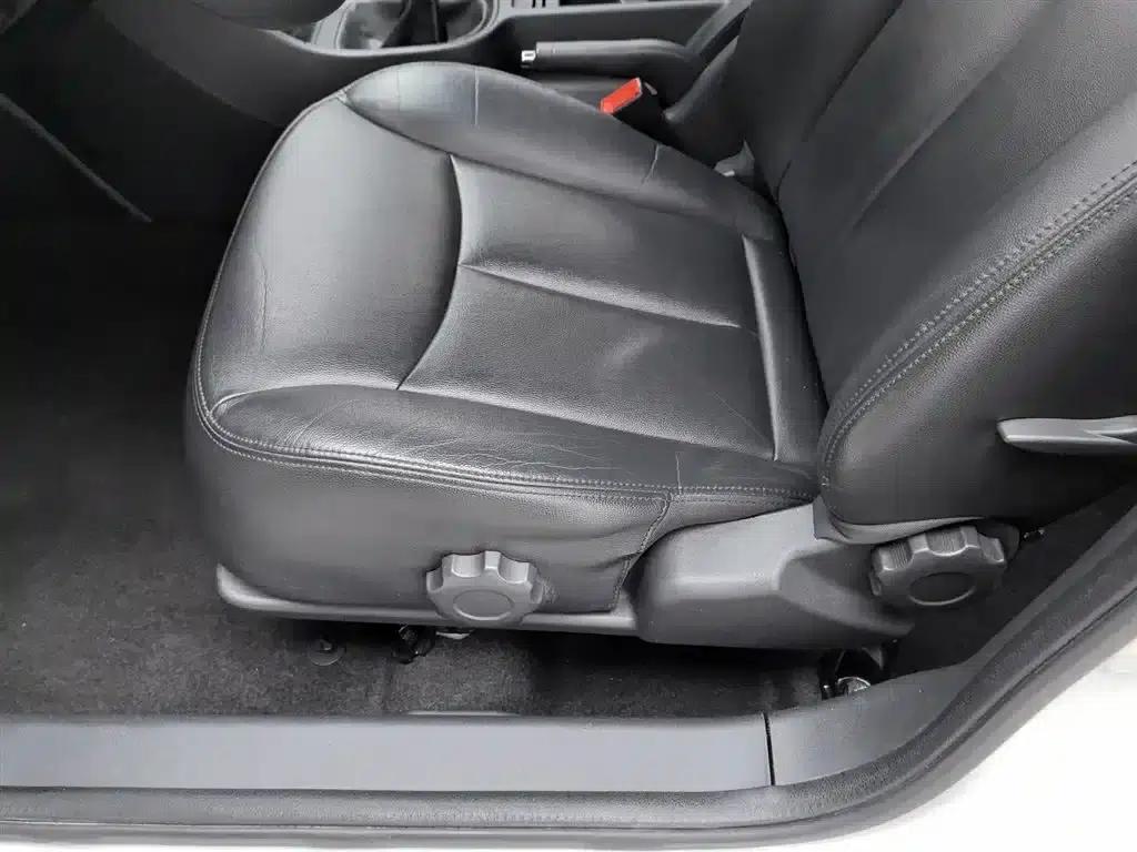 Roewe 360 2015 1.5L Manual Deluxe Edition — миниатюра 20
