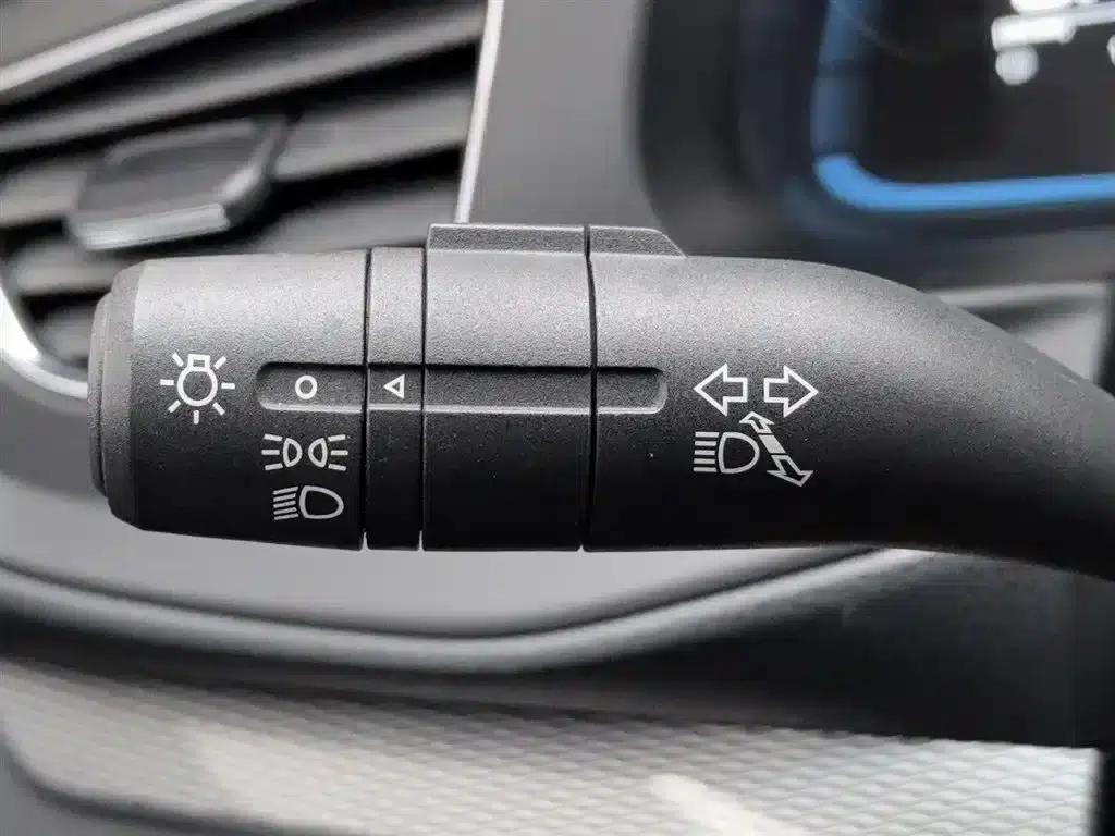 Roewe 360 2015 1.5L Manual Deluxe Edition — миниатюра 21