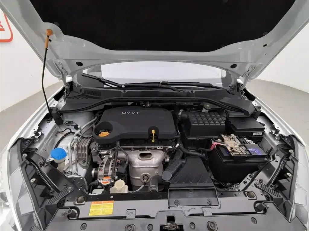 Roewe 360 2015 1.5L Manual Deluxe Edition — миниатюра 6