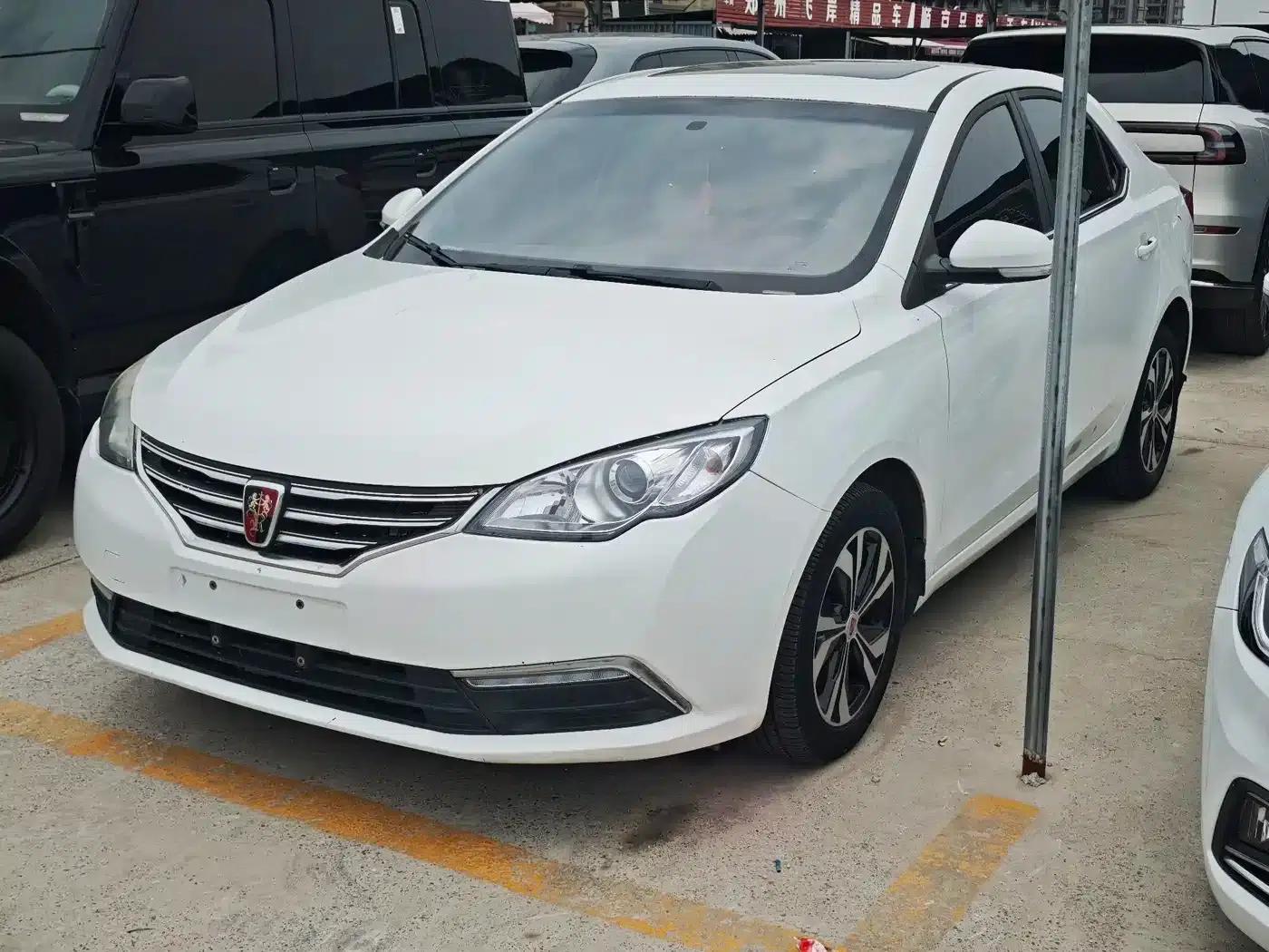 Roewe 360 2015 1.5L Automatic Deluxe Edition — миниатюра 1