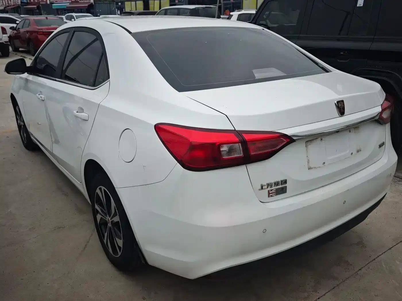 Roewe 360 2015 1.5L Automatic Deluxe Edition — миниатюра 7