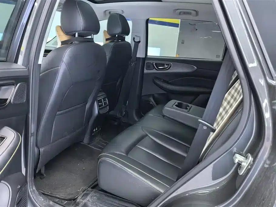 Roewe RX5 New Energy 2021 ePLUS National Trend Ronglin Luxury Edition — миниатюра 11
