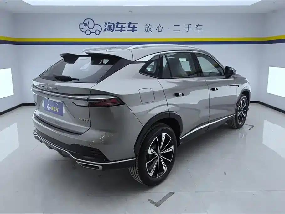 Roewe RX5 New Energy 2023 eRX5 Super Hybrid Edition — миниатюра 3